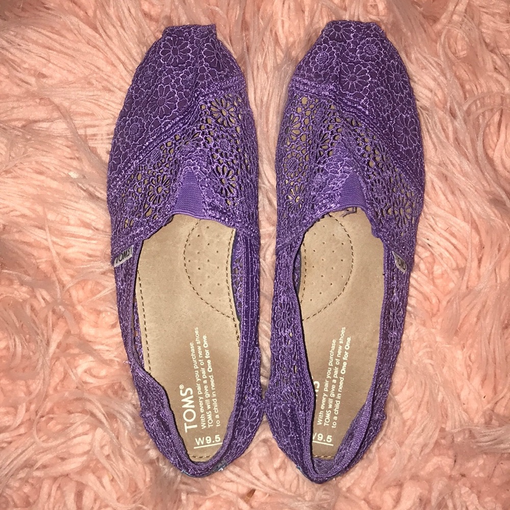 Women’s Purple Lace Toms